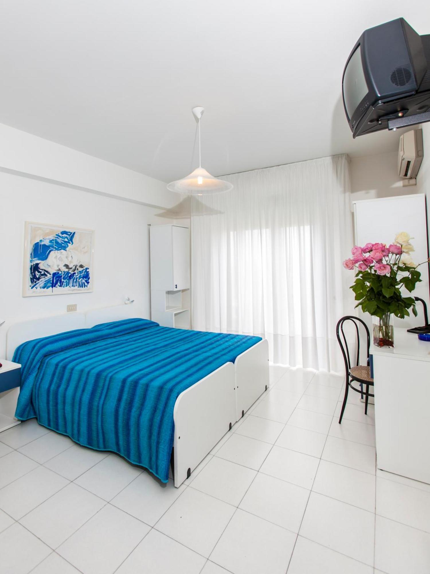 Double or Twin Room Balcony
