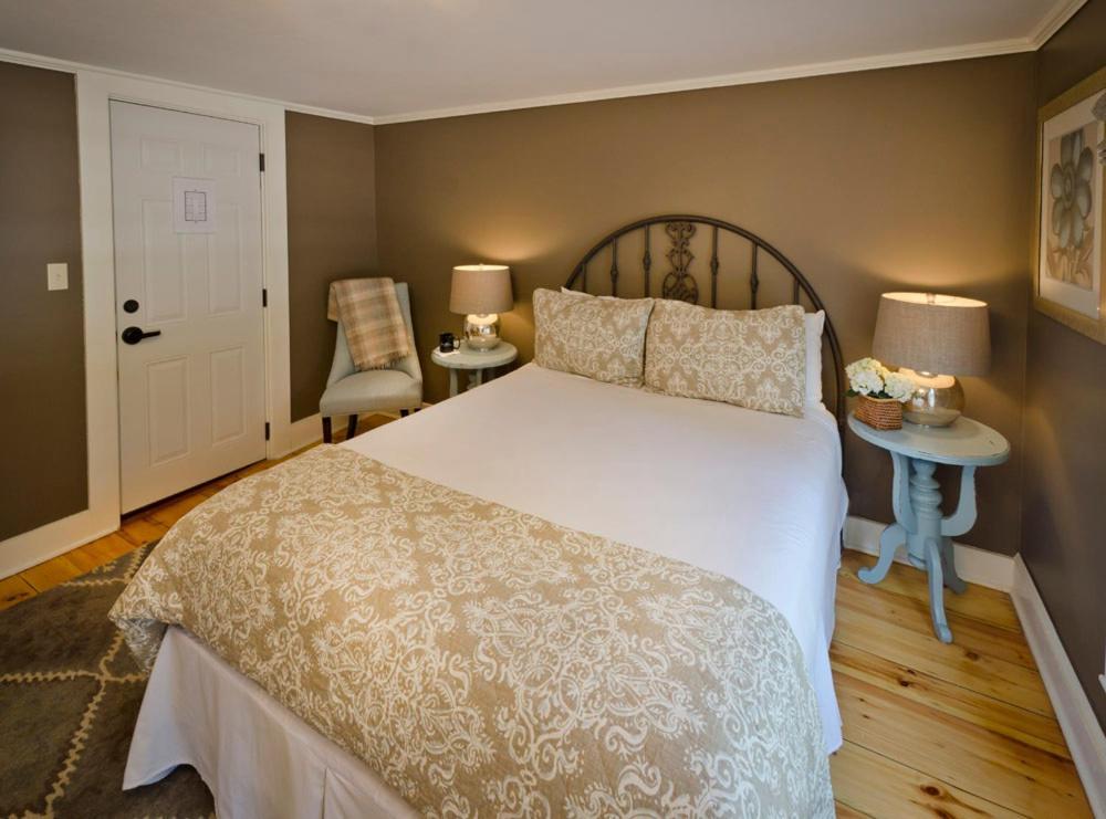 Queen Room,710661223:JPEG