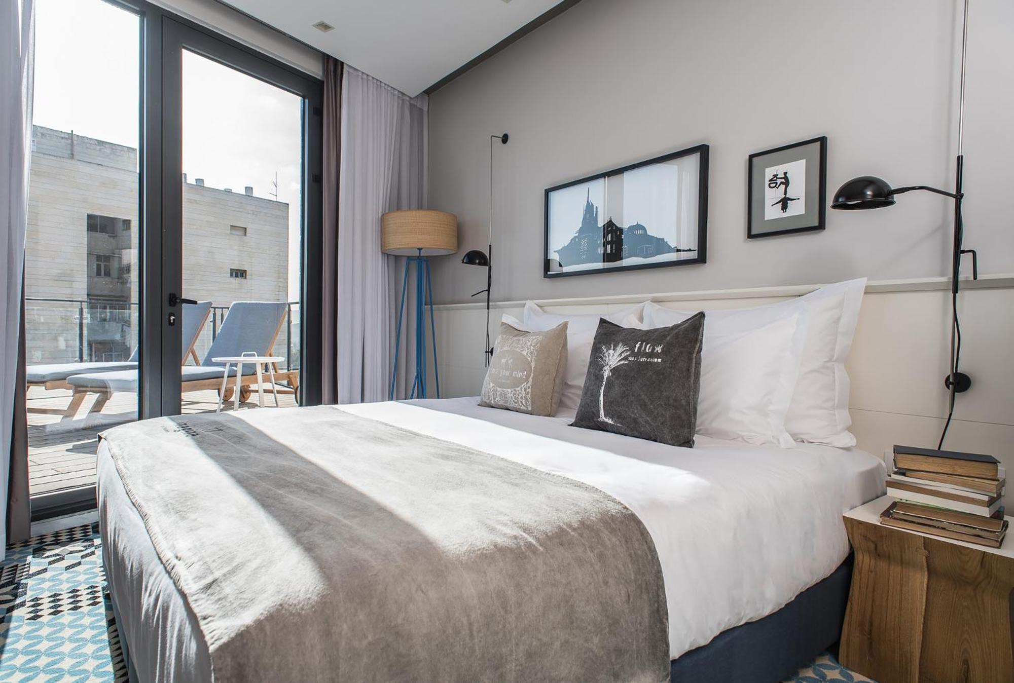 Double or Twin Room with Terrace