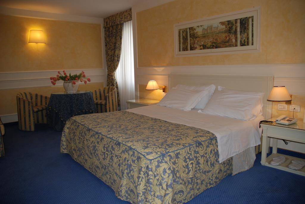 Junior Suite,211547399:JPEG