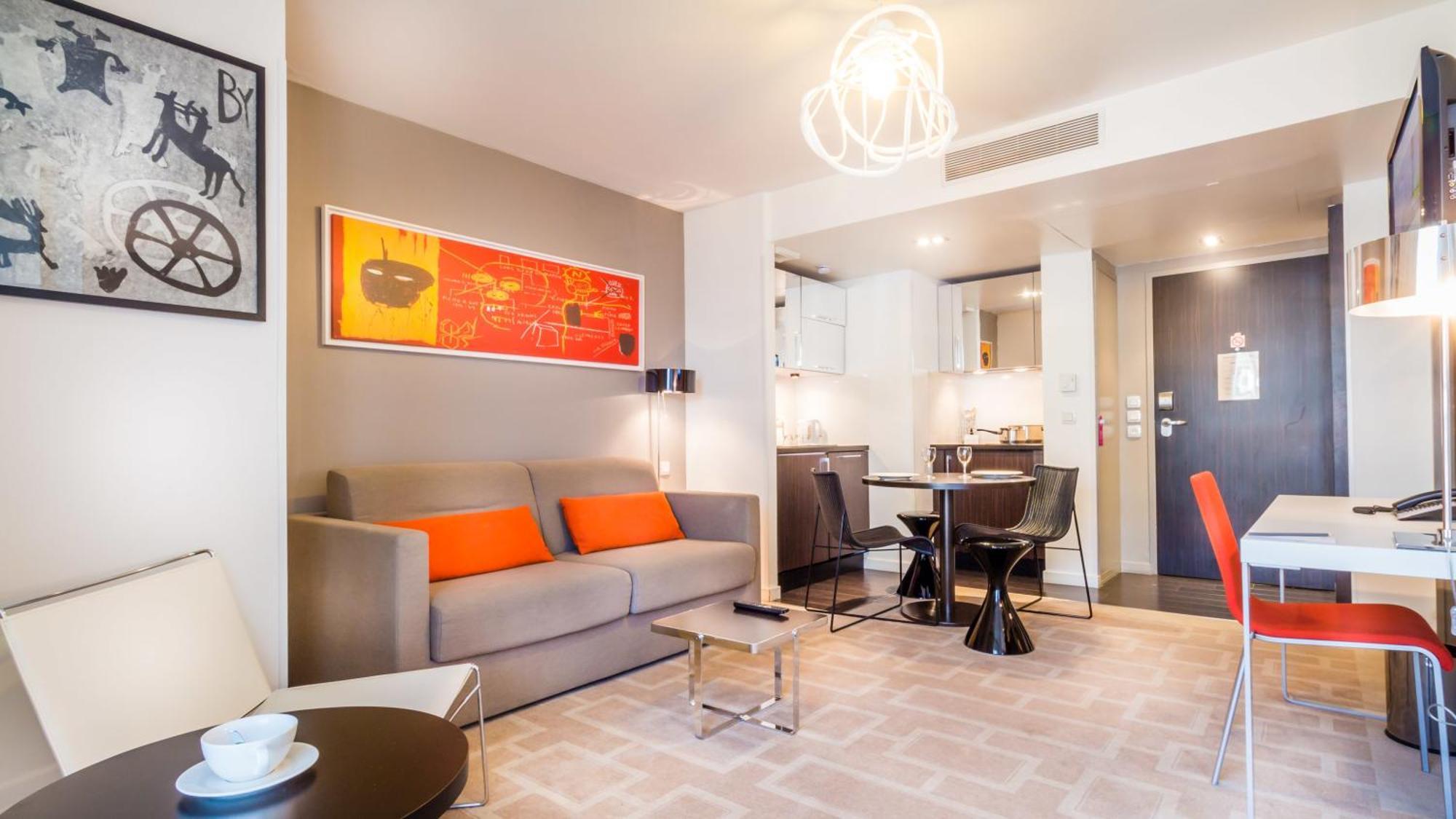 One-Bedroom Apartment