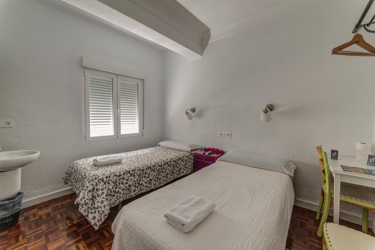 Single Room,717998317:JPEG