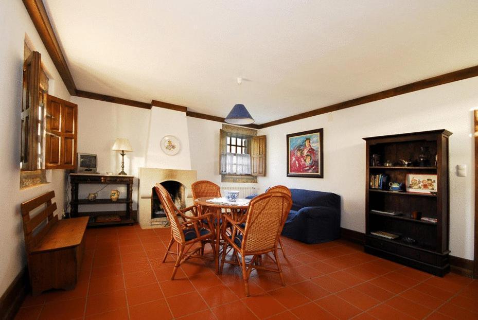 One-Bedroom Apartment,7296309:JPEG