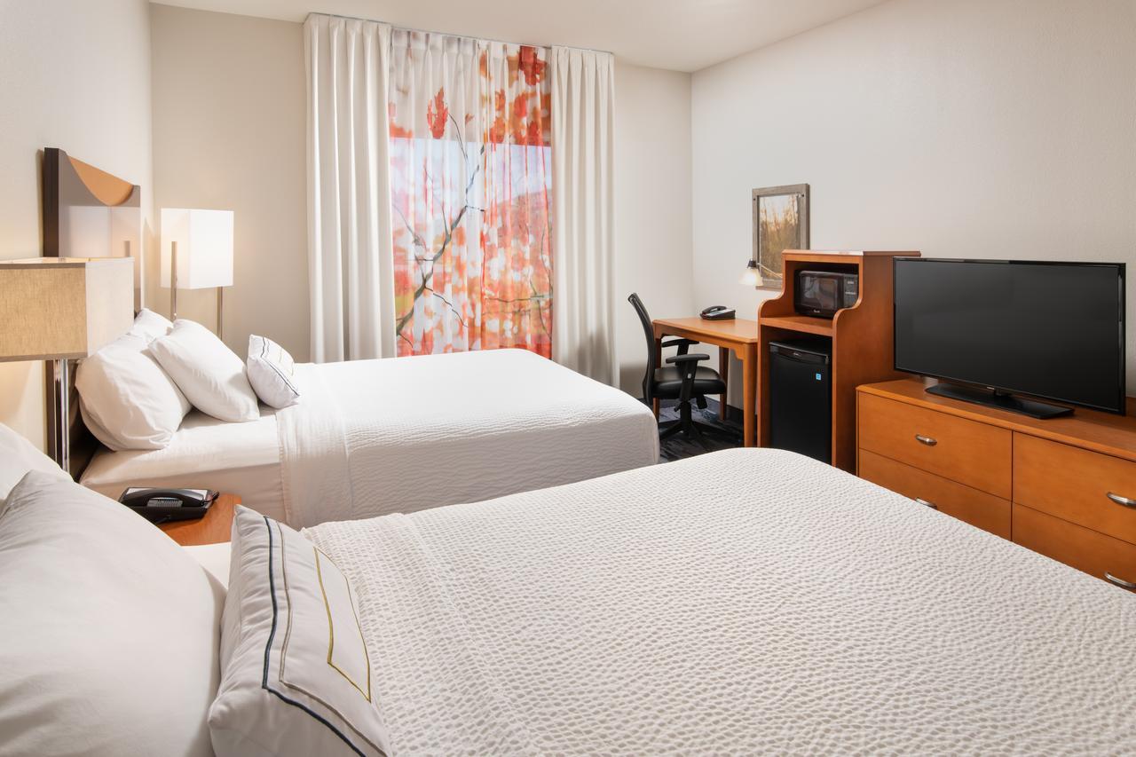 Queen Room Two Queen Beds