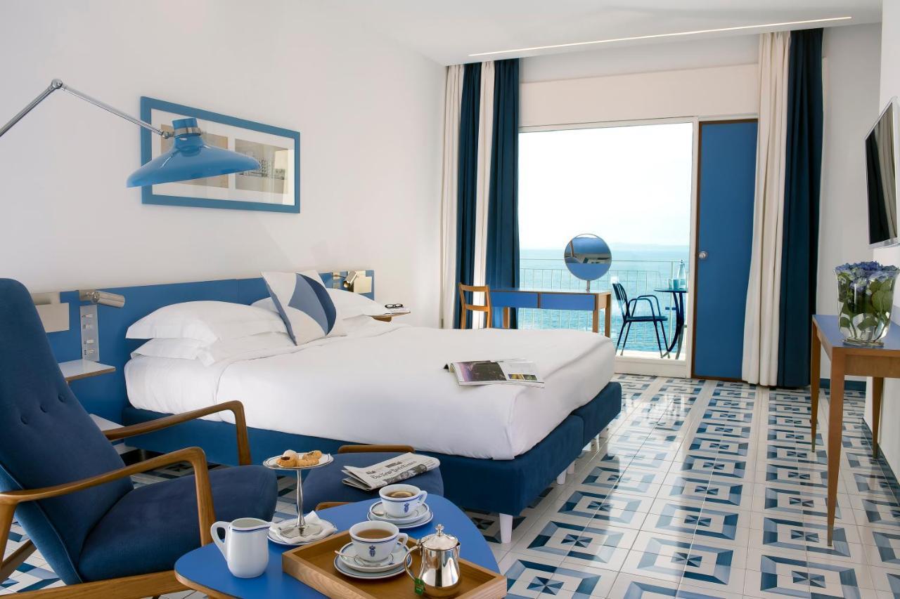 Deluxe Double or Twin Room with Sea View