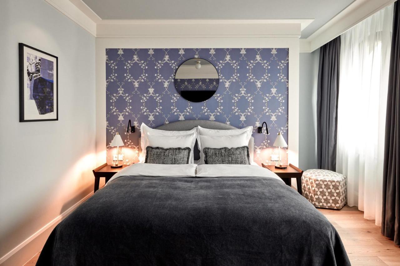 Double Room "Classique Balcon"