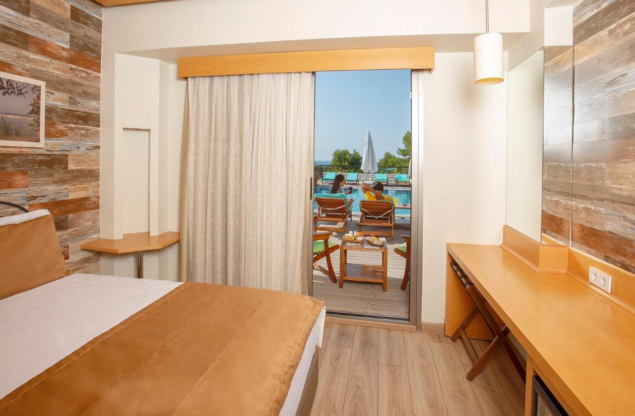 Deluxe Family Room Sea View