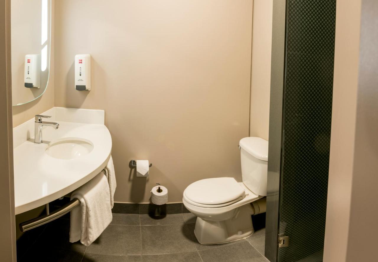 Standard Double Room,726365032:JPEG