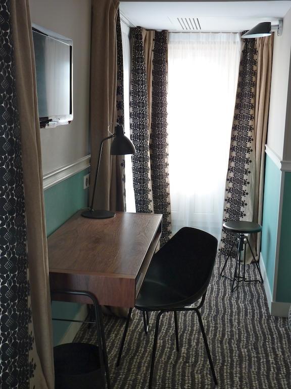 Deluxe Zimmer mit Terrasse und Panoramablick auf die Stadt
