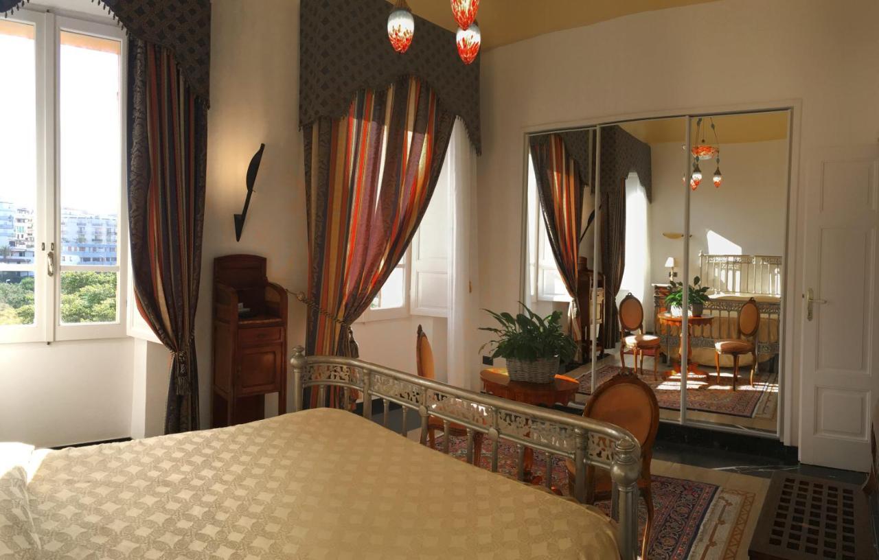 Suite with Park View and Balcony