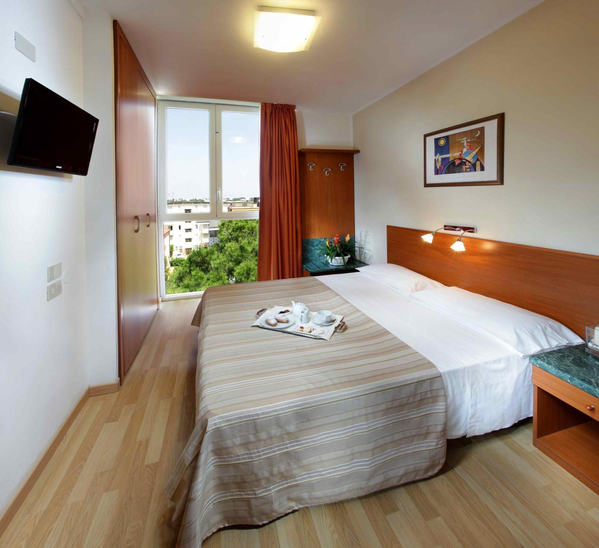 Two-Bedroom Suite,1209744784:JPEG