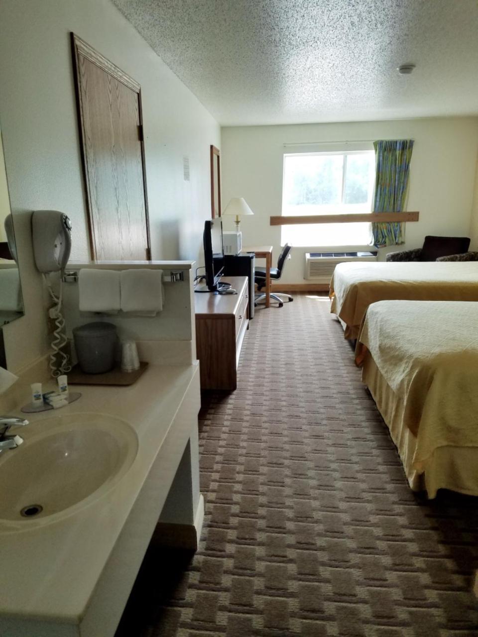 Queen Room with Two Queen Beds
