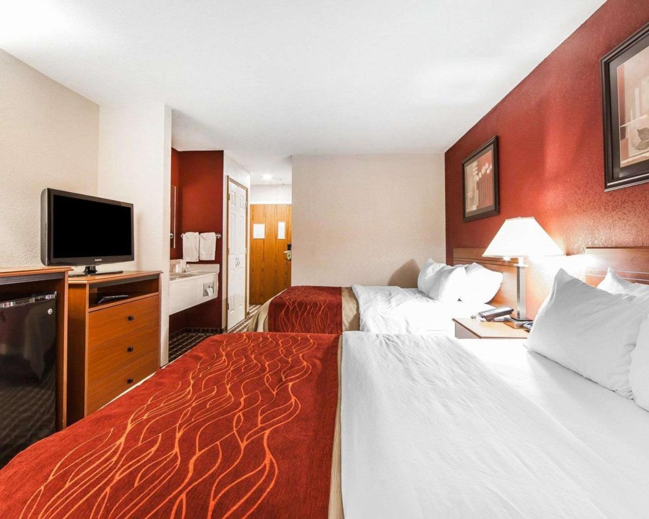 Double Room with Two Double Beds - Non-Smoking