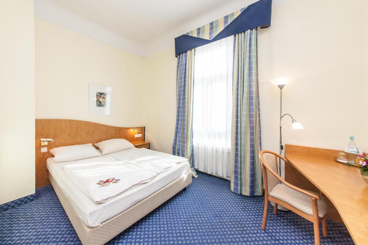 Double Room,1227861326:JPEG