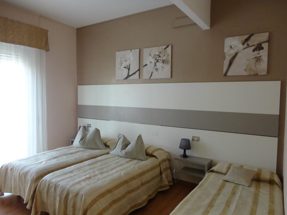Quadruple Room,1281358450:JPEG