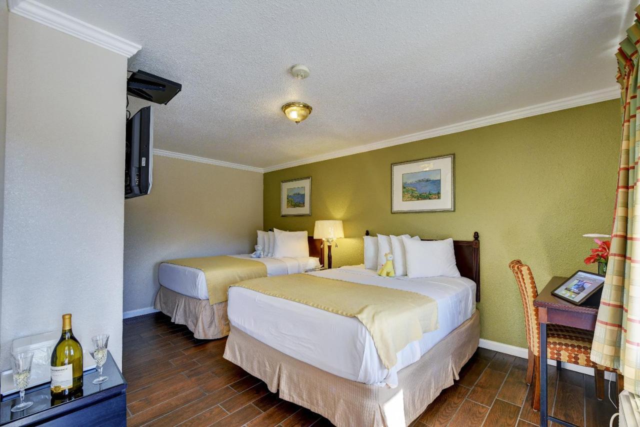 Queen Double Room