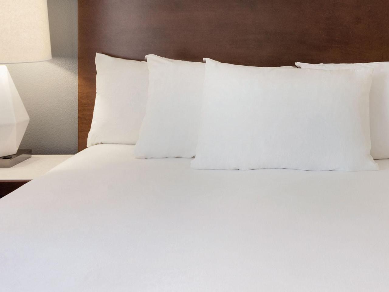 Deluxe room with two double beds