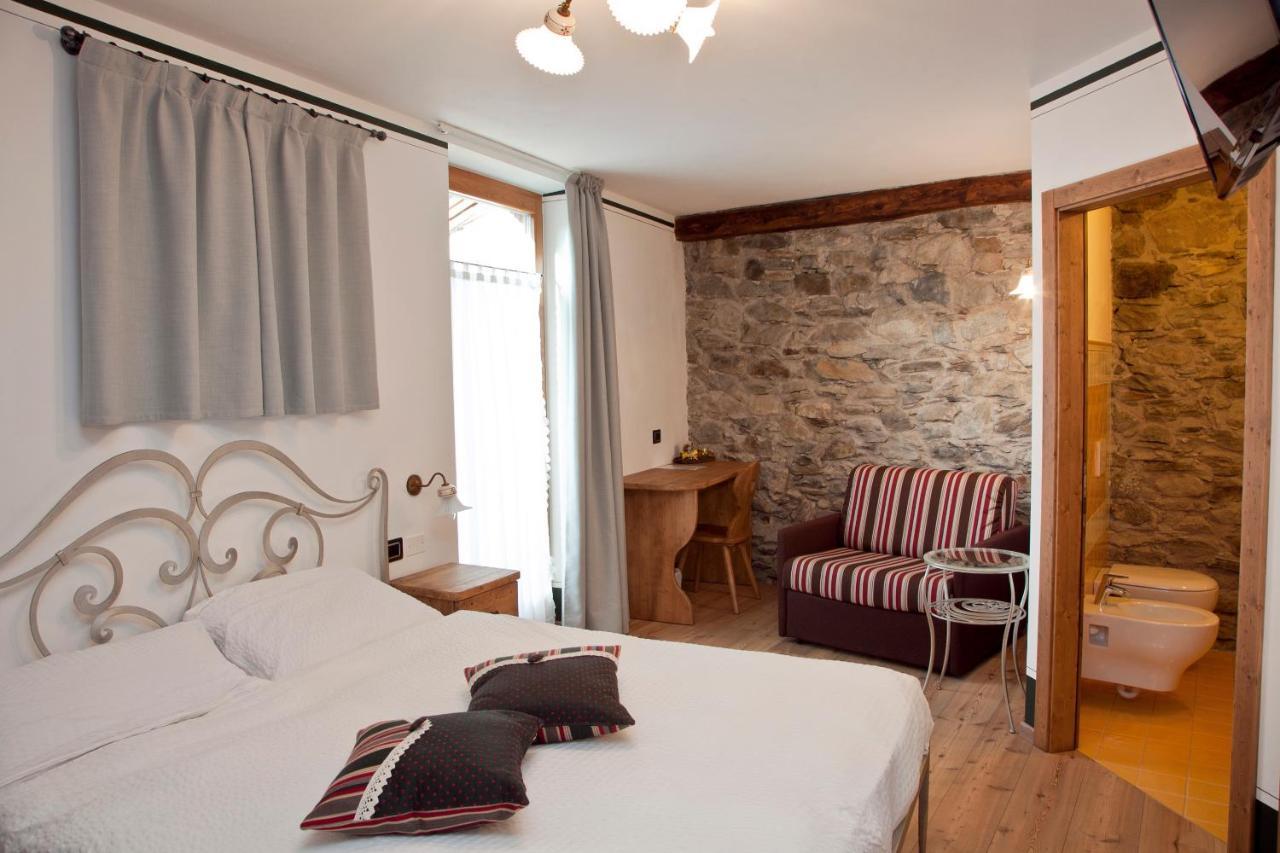 Double Room,1772945945:JPEG