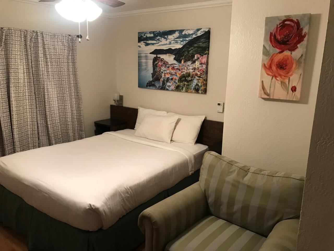 Queen Room