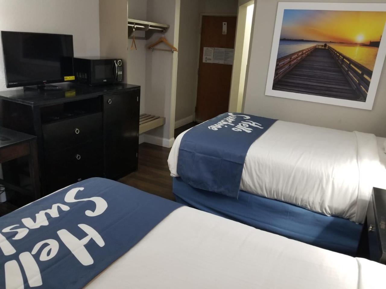 Double Room Two Double Beds Non-Smoking