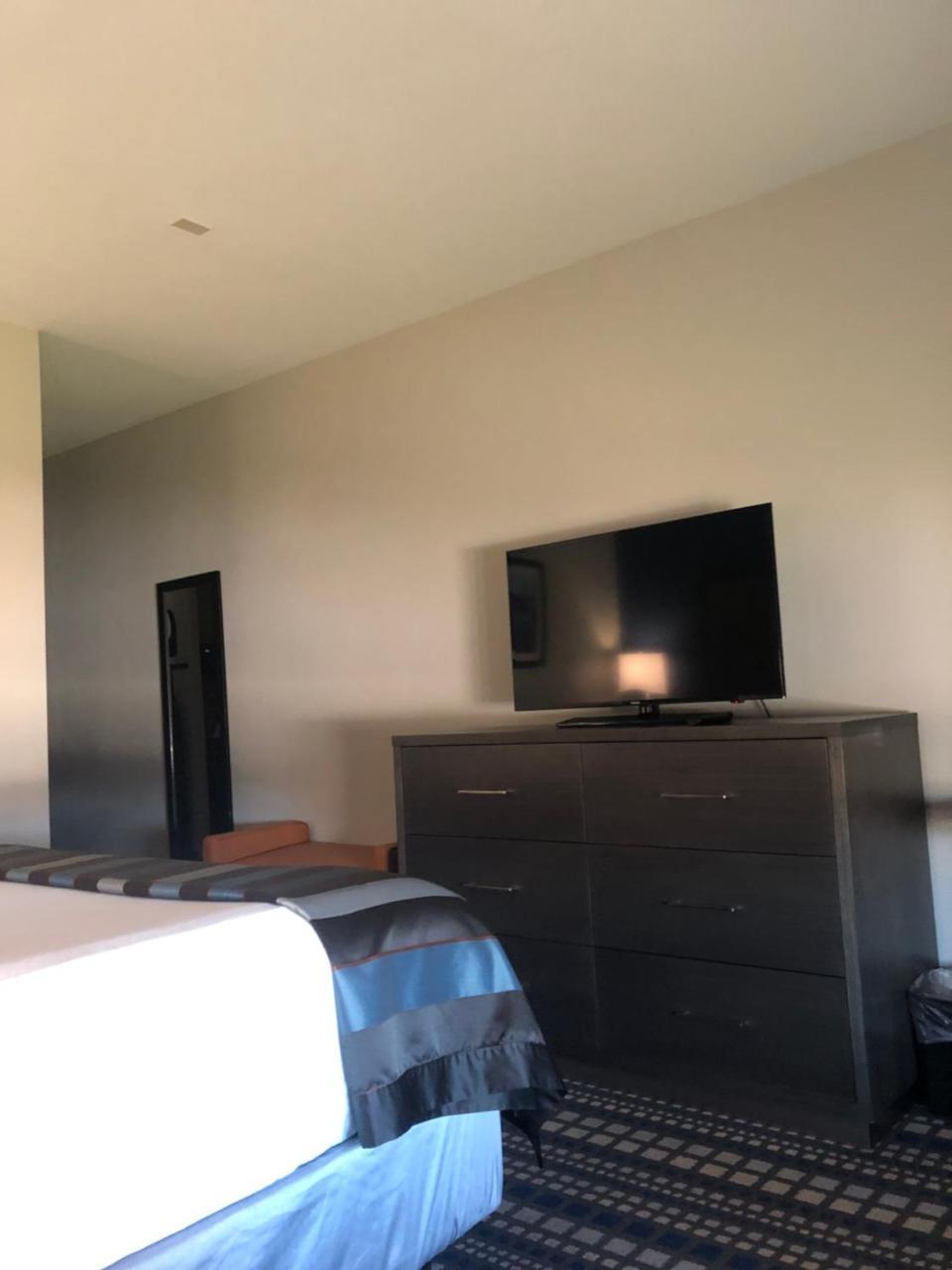 King Room - Non-Smoking