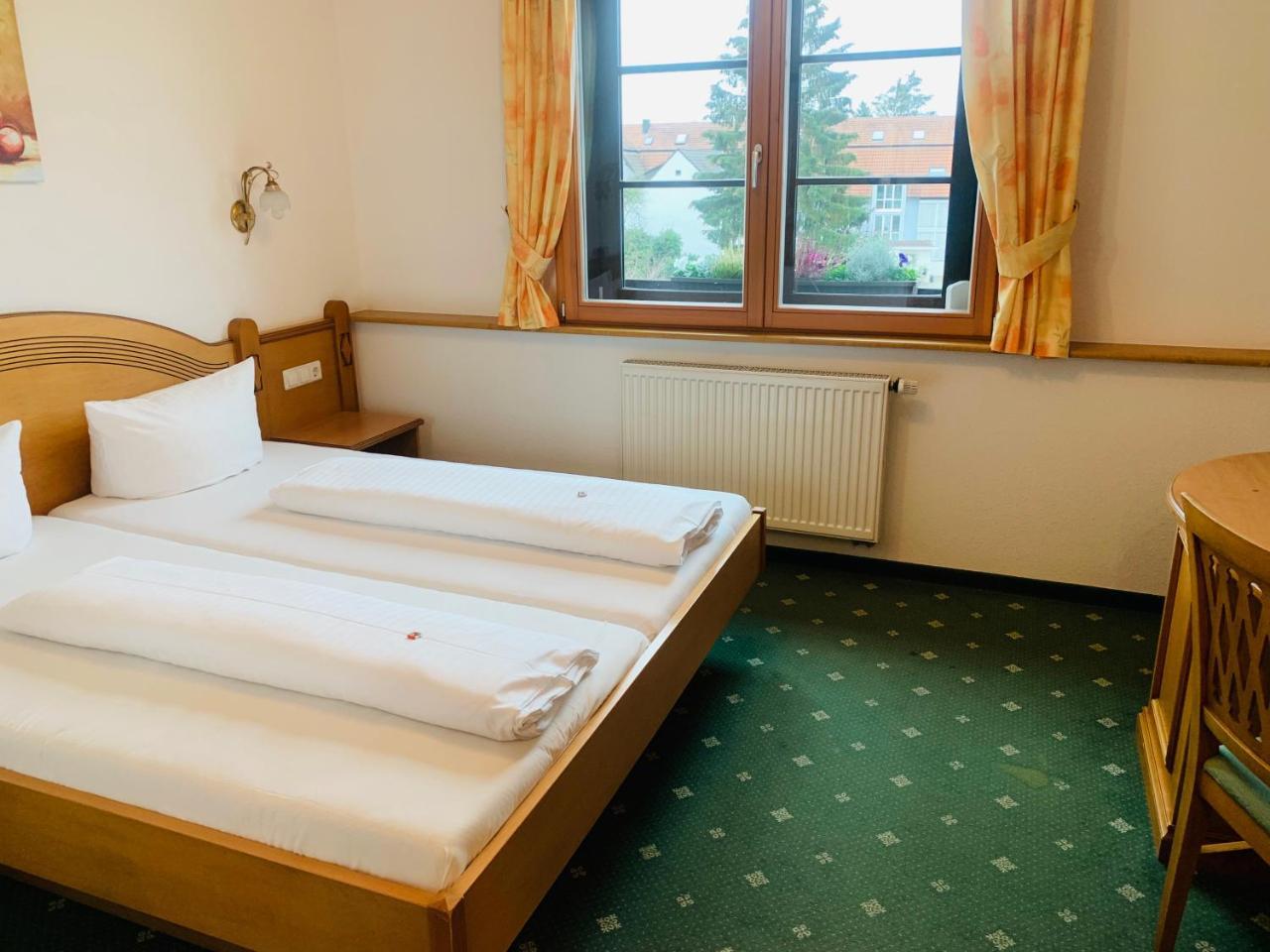 Single Room,236284317:JPEG