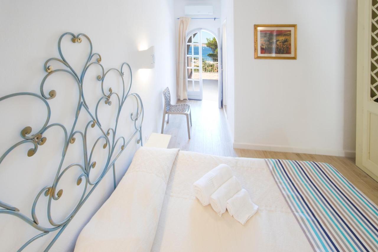 Double Room with Balcony and Sea View