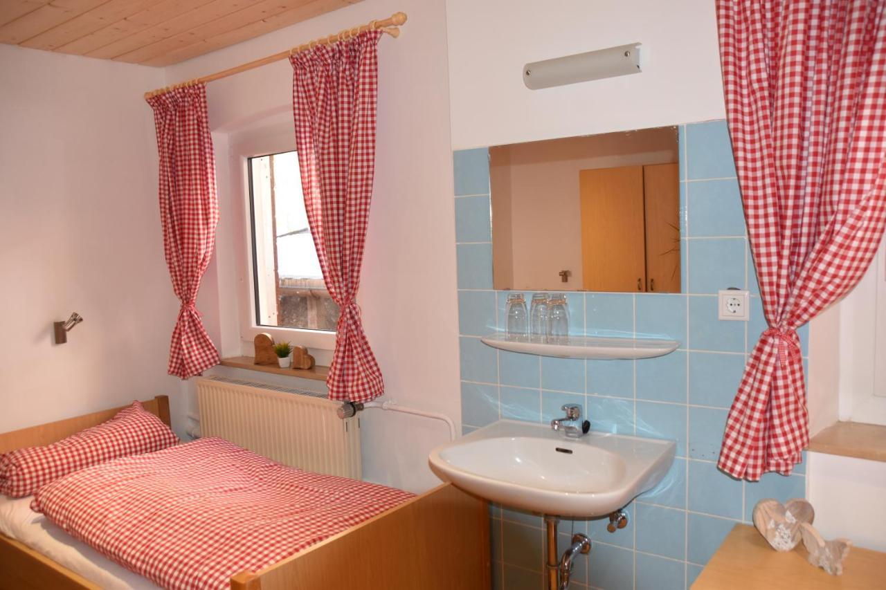 Basic Dreibettzimmer