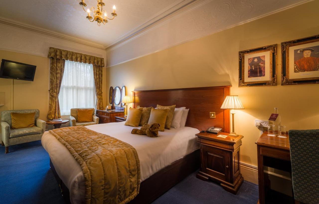 Classic Double or Twin Room