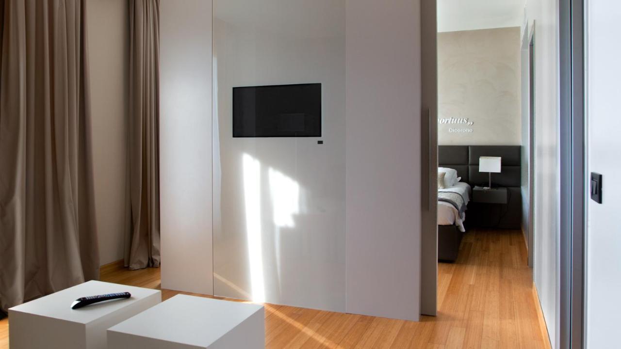 Suite with Pool Access