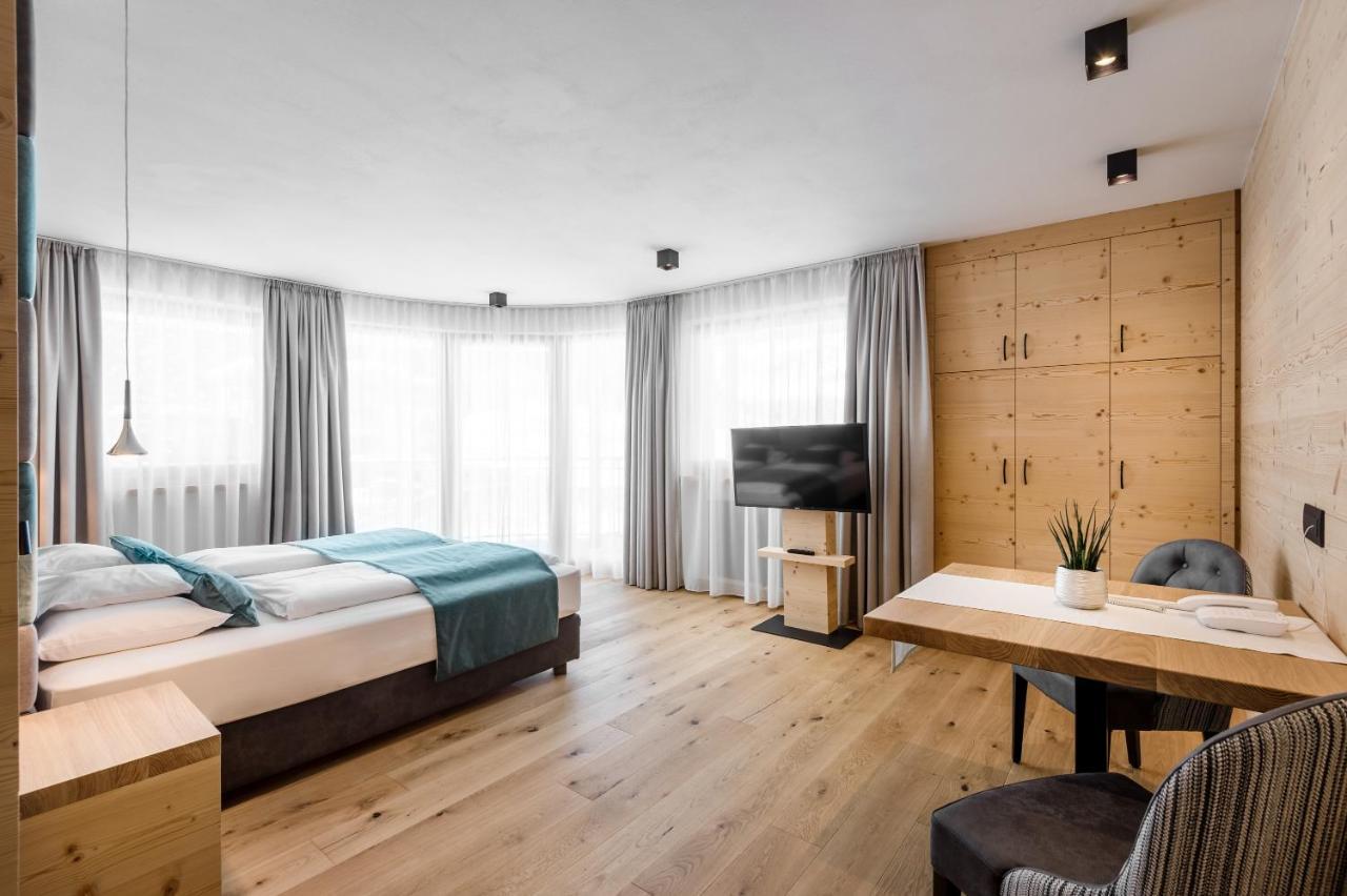 Large Double or Twin Room,1014069769:JPEG