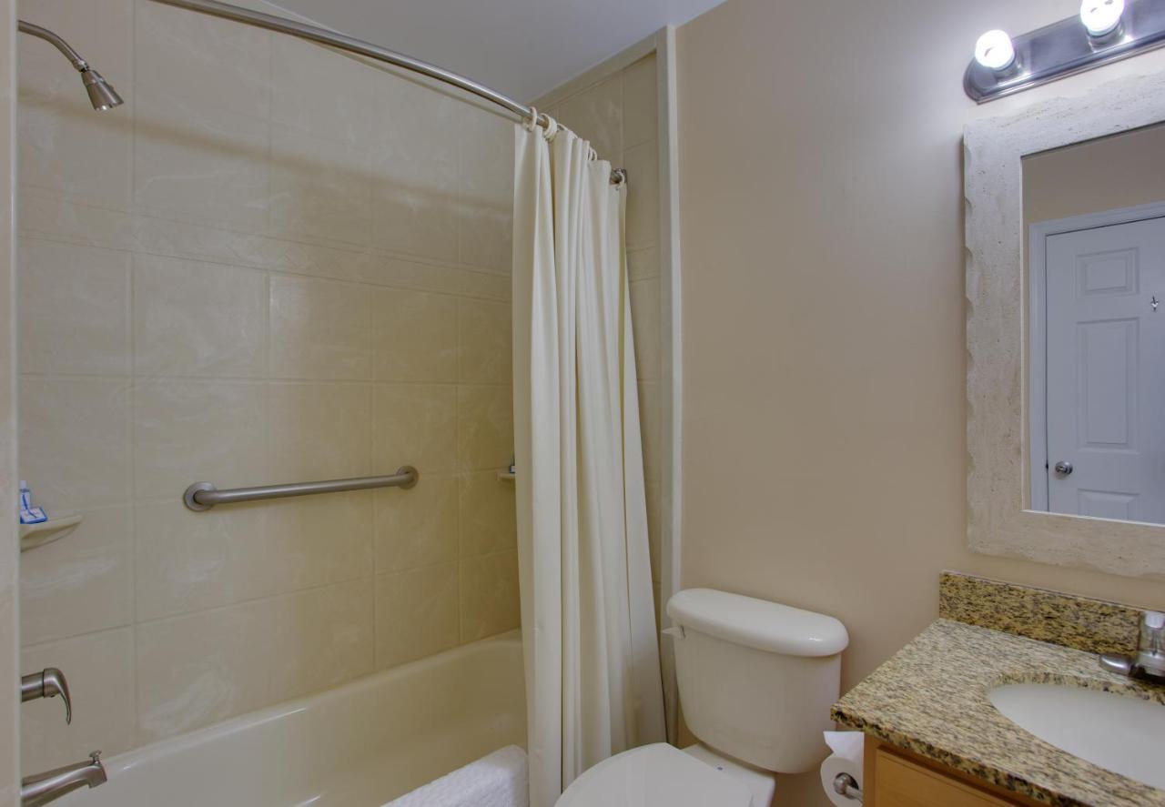 Queen Suite