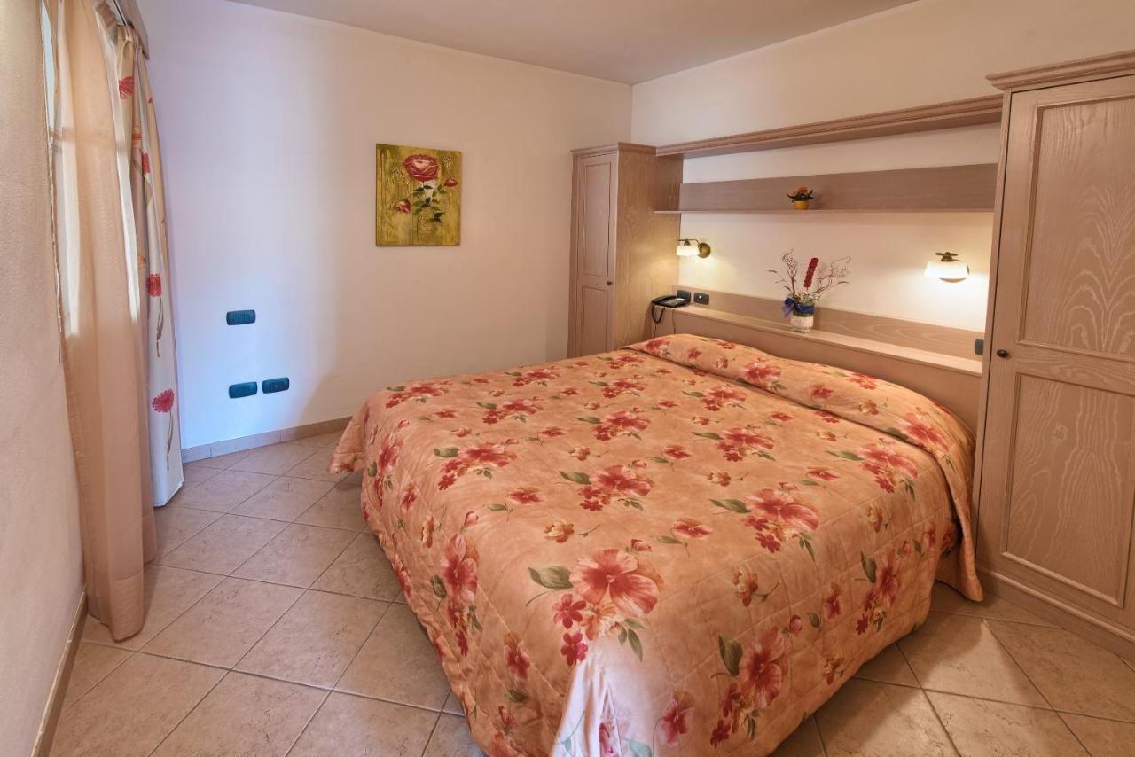 One-Bedroom Apartment (4 Adults + 2 Children)