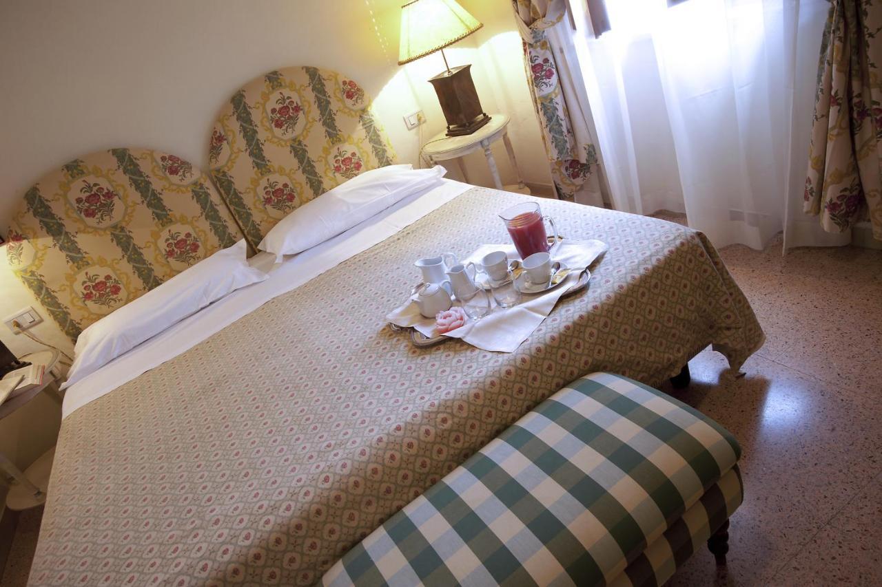 Zweibettzimmer