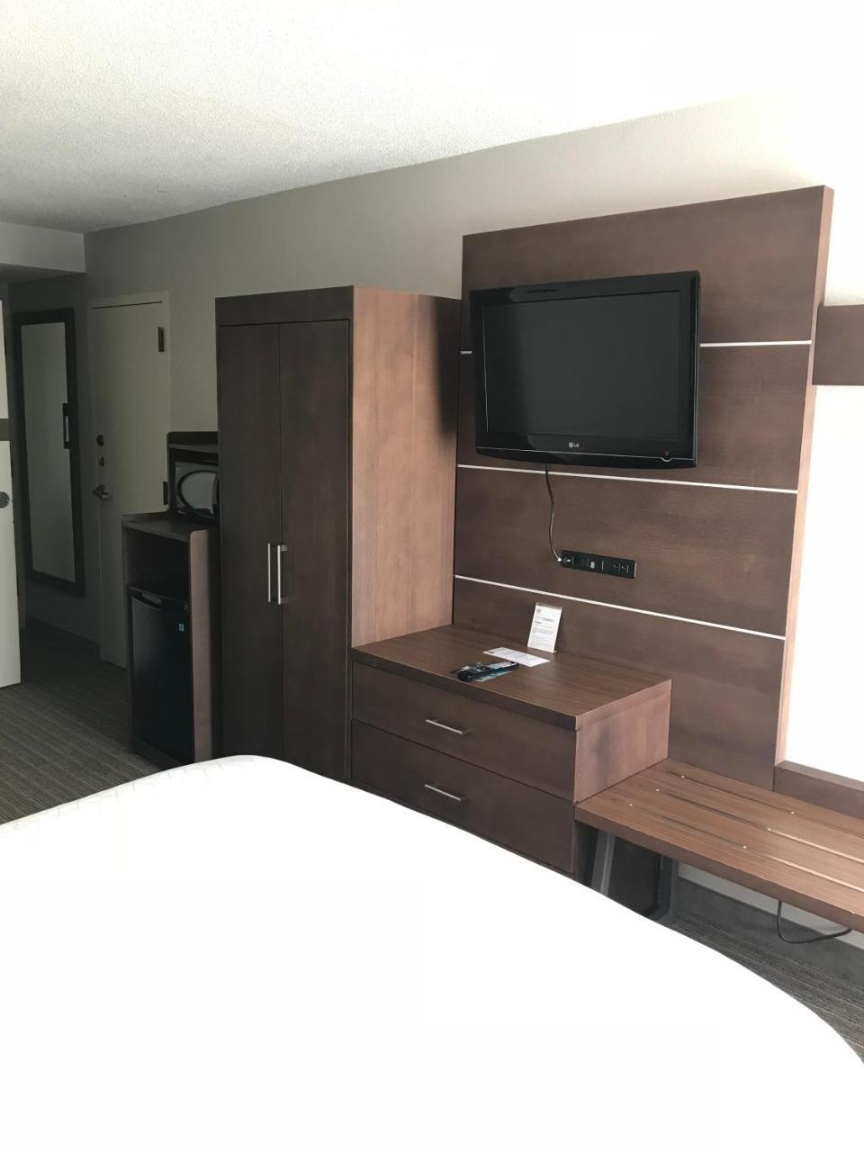 Queen Room Disability Access