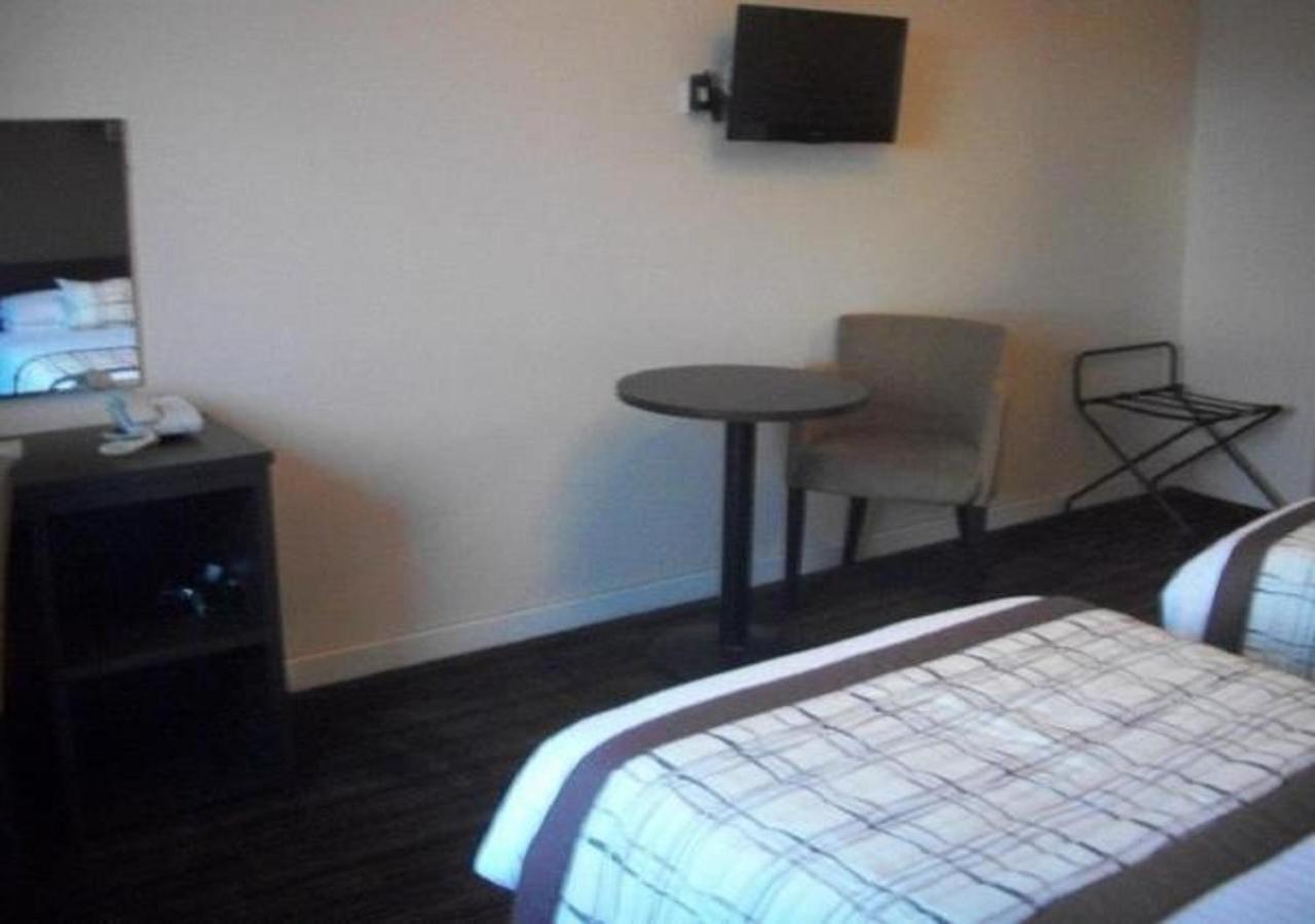 Double Room,1516382515:JPEG