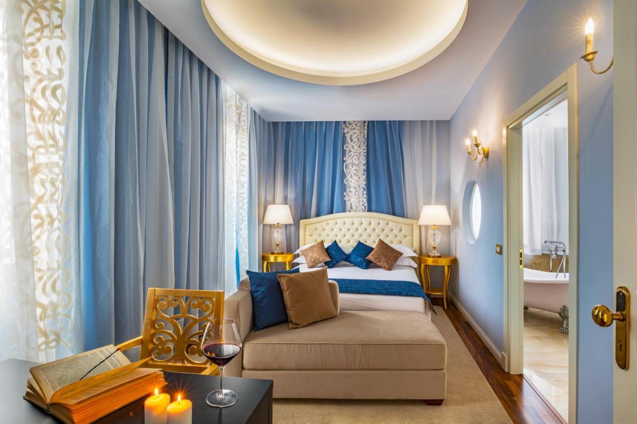 Junior Suite with Spa Access,823498547:JPEG