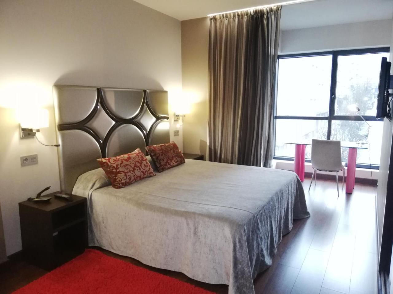 Double or Twin Room,1153446501:JPEG