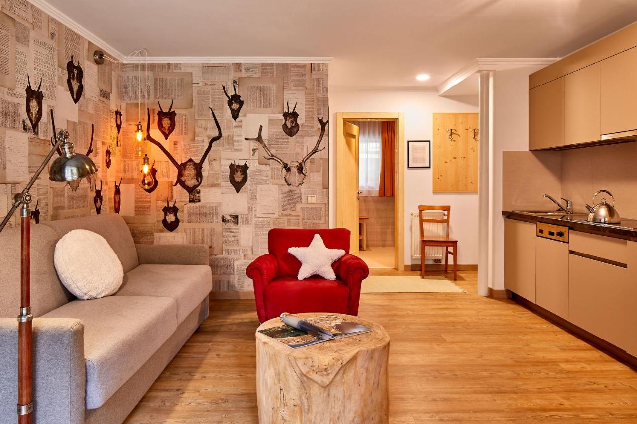 One-Bedroom Apartment,769969159:JPEG