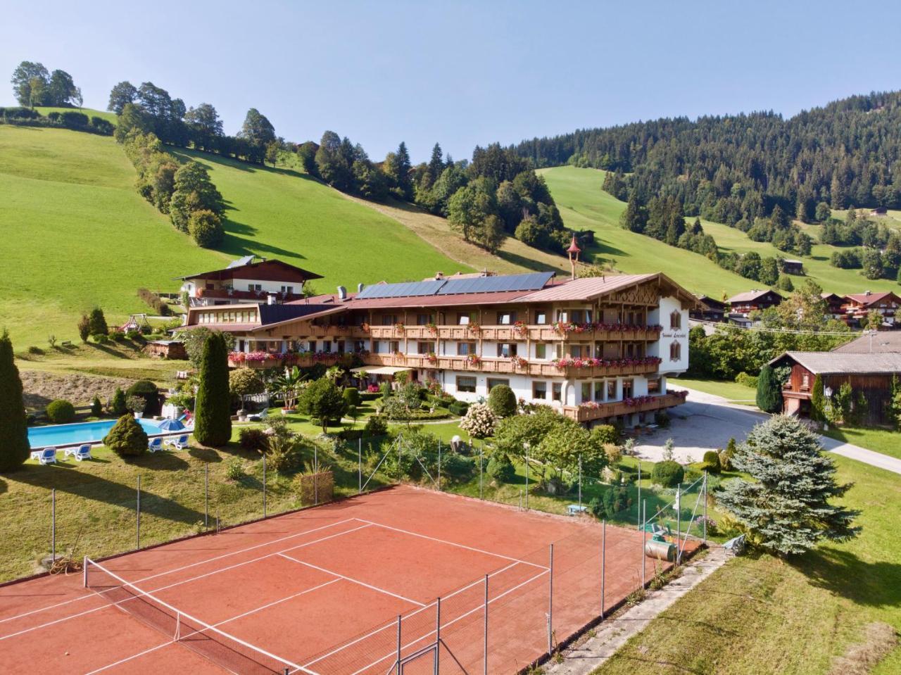 Familien-Apartment mit 1 Schlafzimmer und Balkon