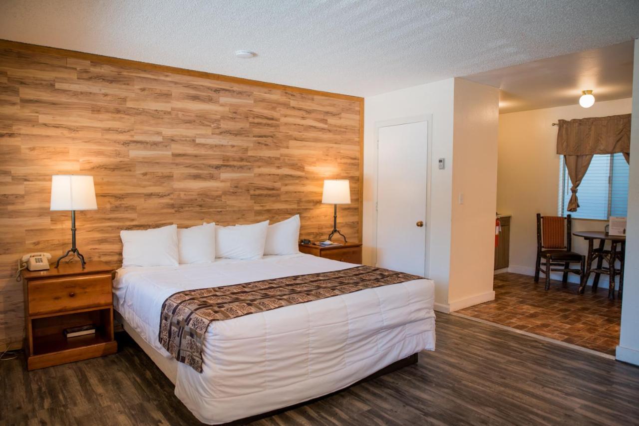 King Room Kitchenette
