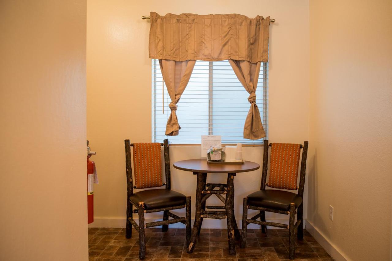 King Room Kitchenette