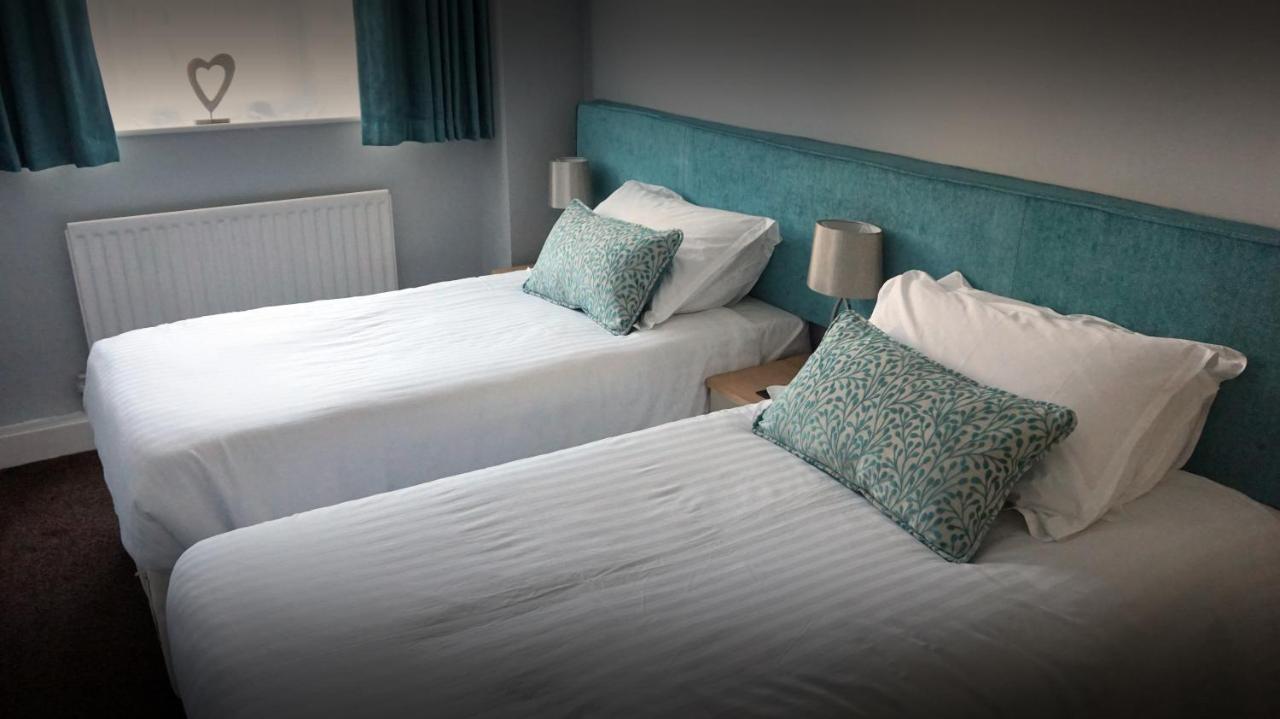 Super King or Twin Room with Bath