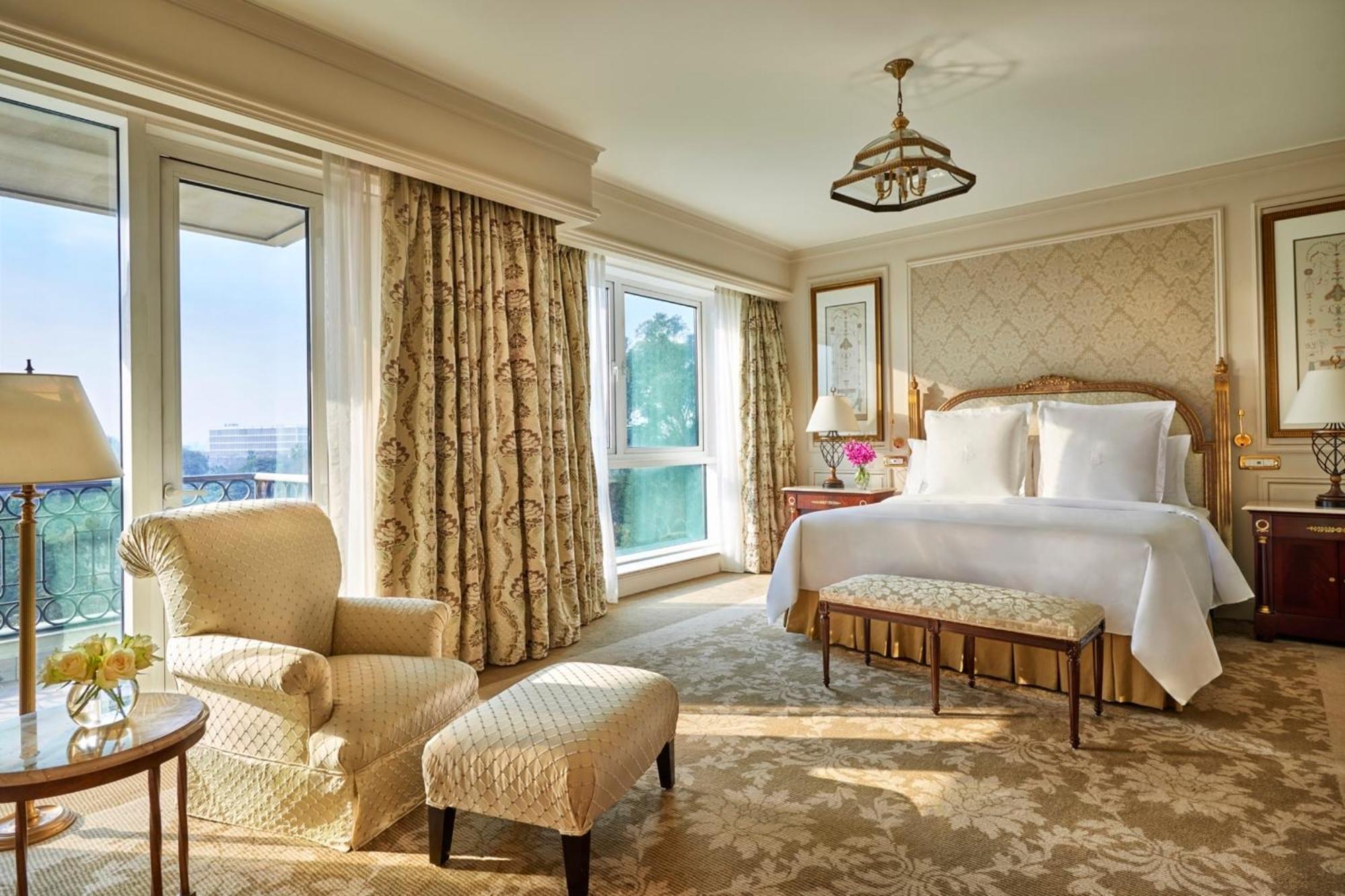 Diplomatic Suite,395858376:JPEG