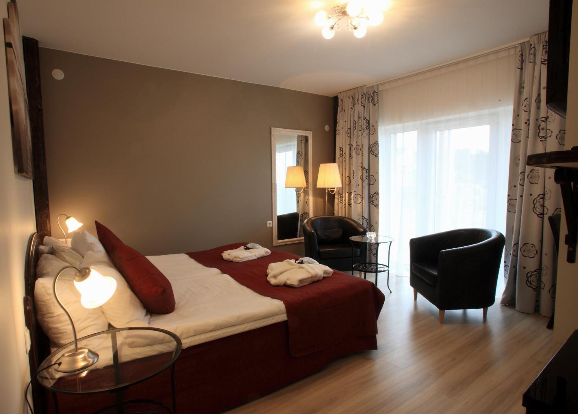 Standard Double or Twin Room Balcony