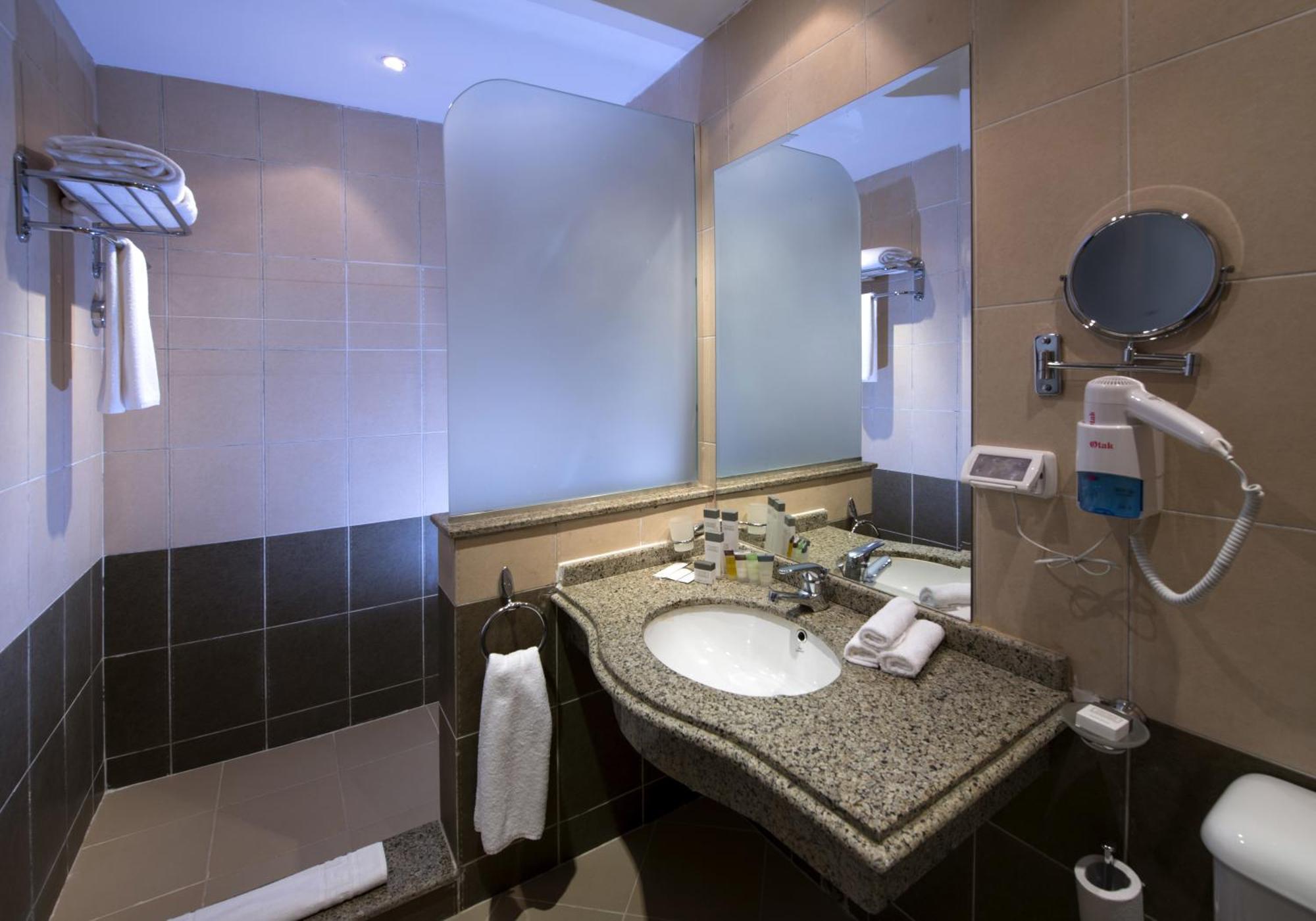 Superior Double or Twin Room with Garden View