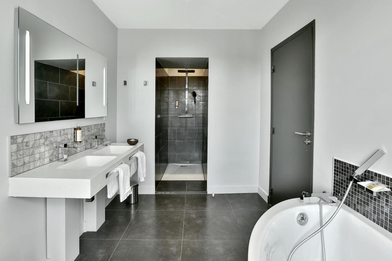 Junior Suite,1563348391:JPEG