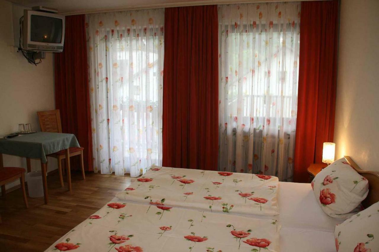 Doppelzimmer mit Balkon