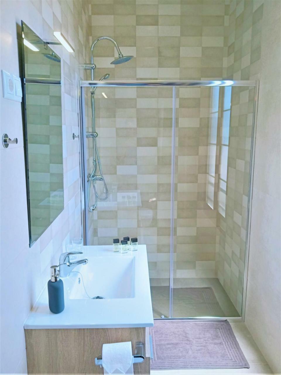 Camera Matrimoniale con Bagno Privato