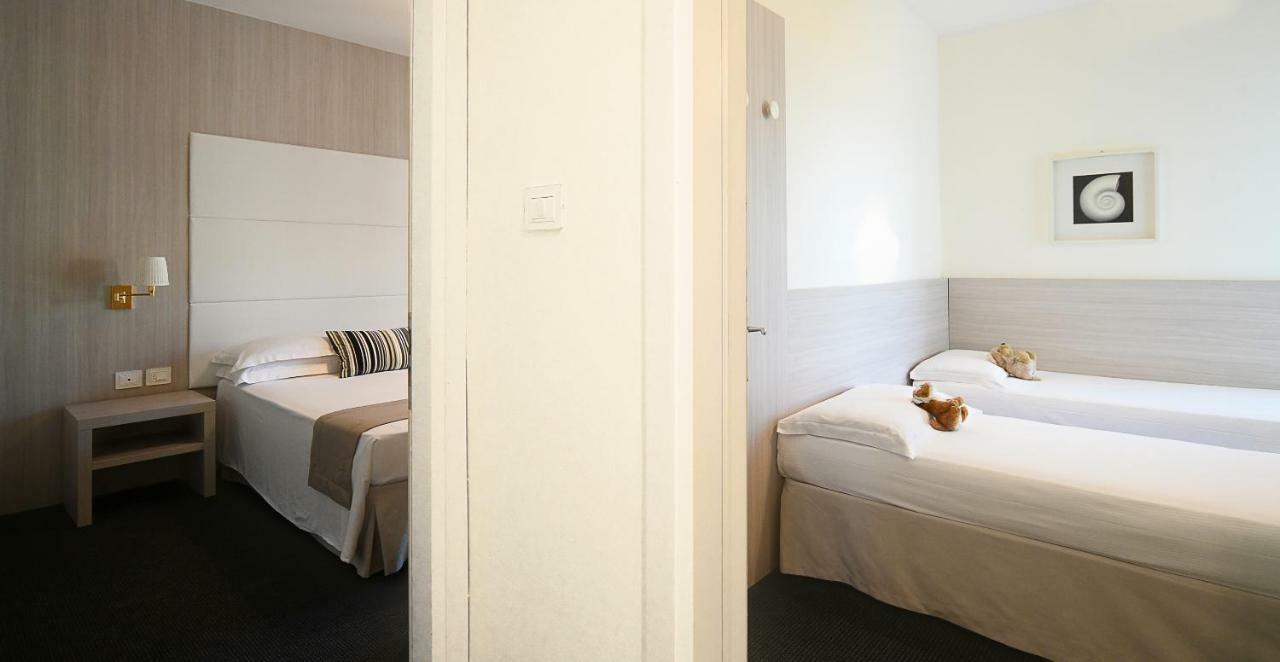 Two Connecting Rooms Partial Sea View